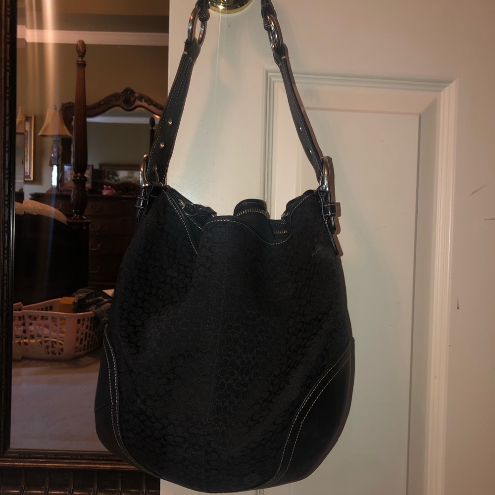 COACH HANDBAG